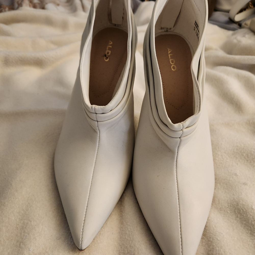 Aldo Women's White Pointed Toe Heeled Boots